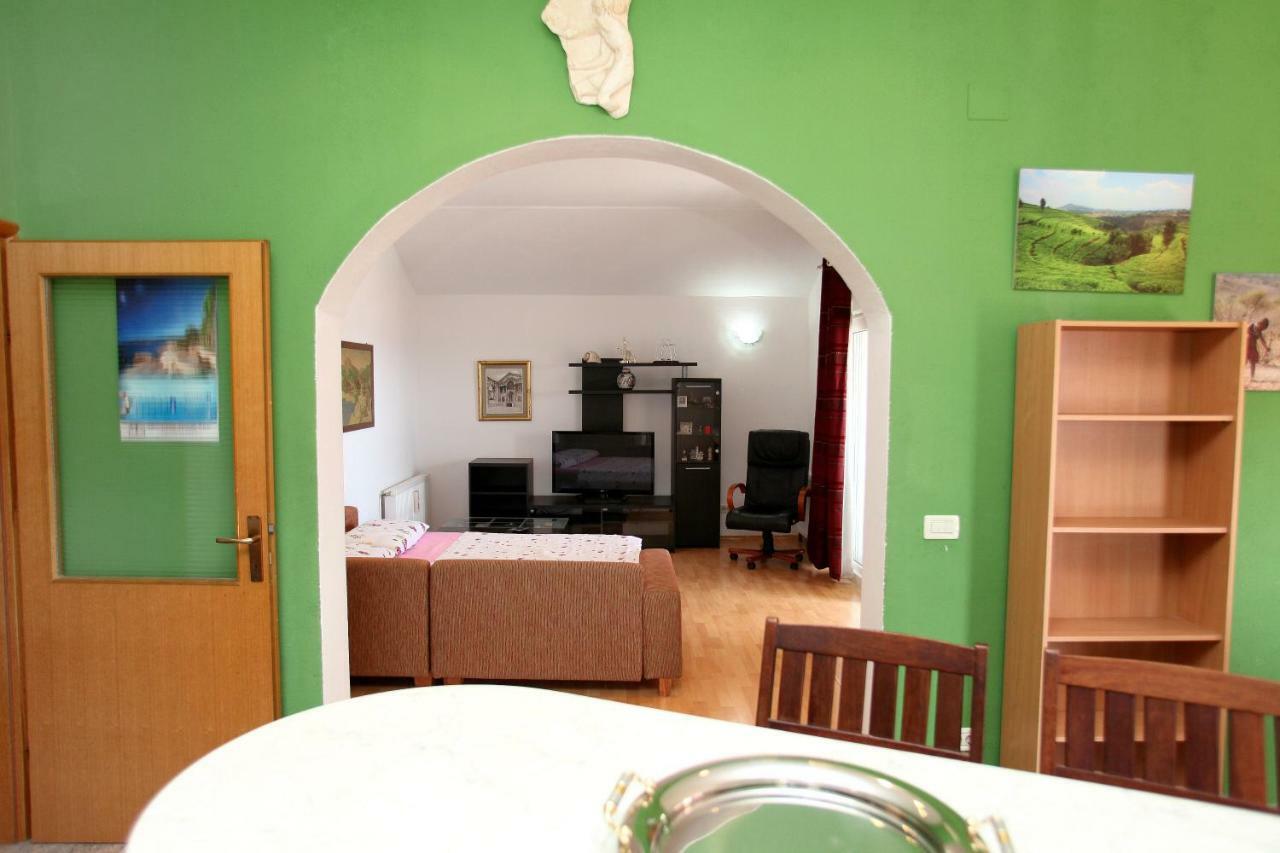 Apartman Dinka Trogir Luaran gambar