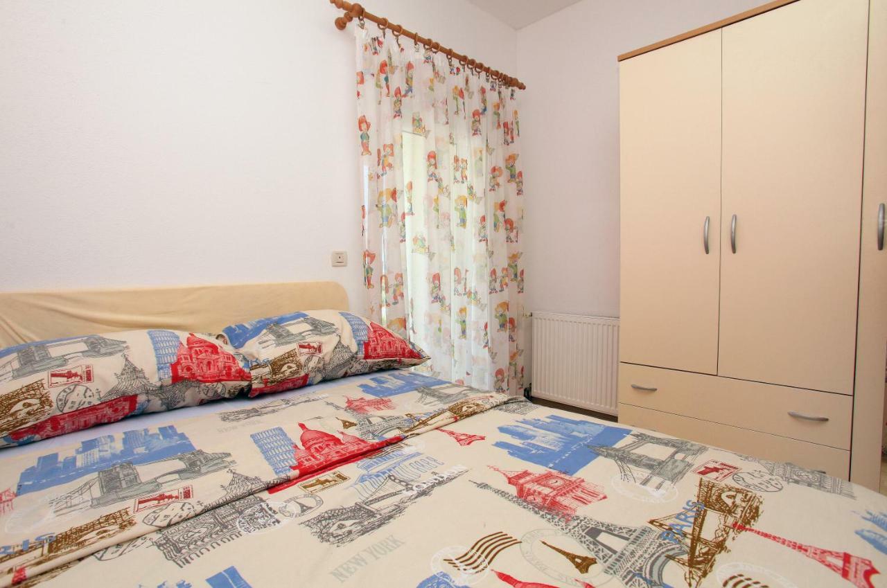 Apartman Dinka Trogir Luaran gambar