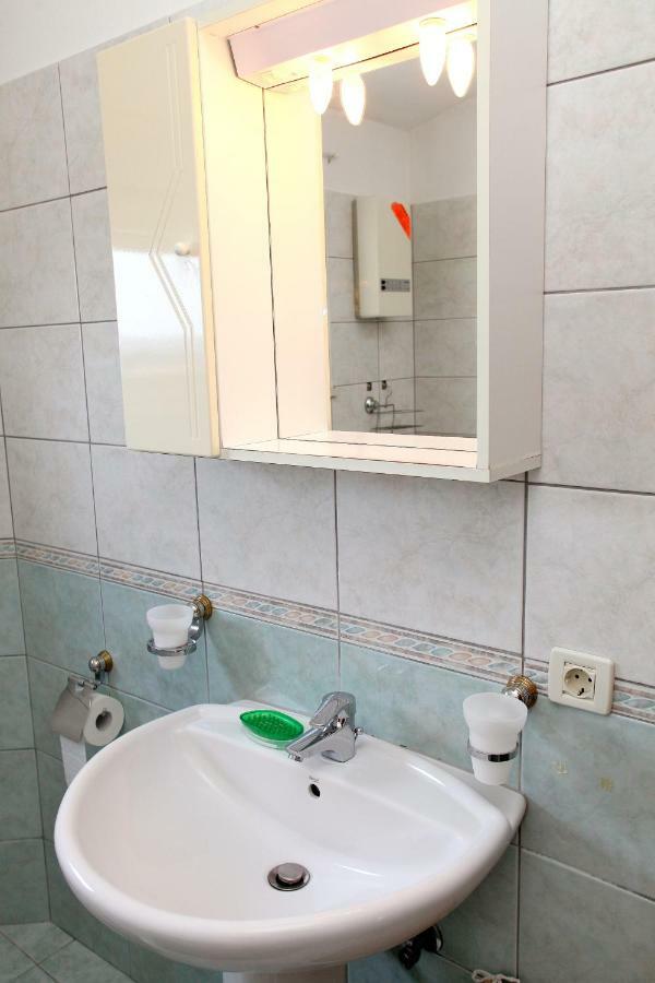 Apartman Dinka Trogir Luaran gambar